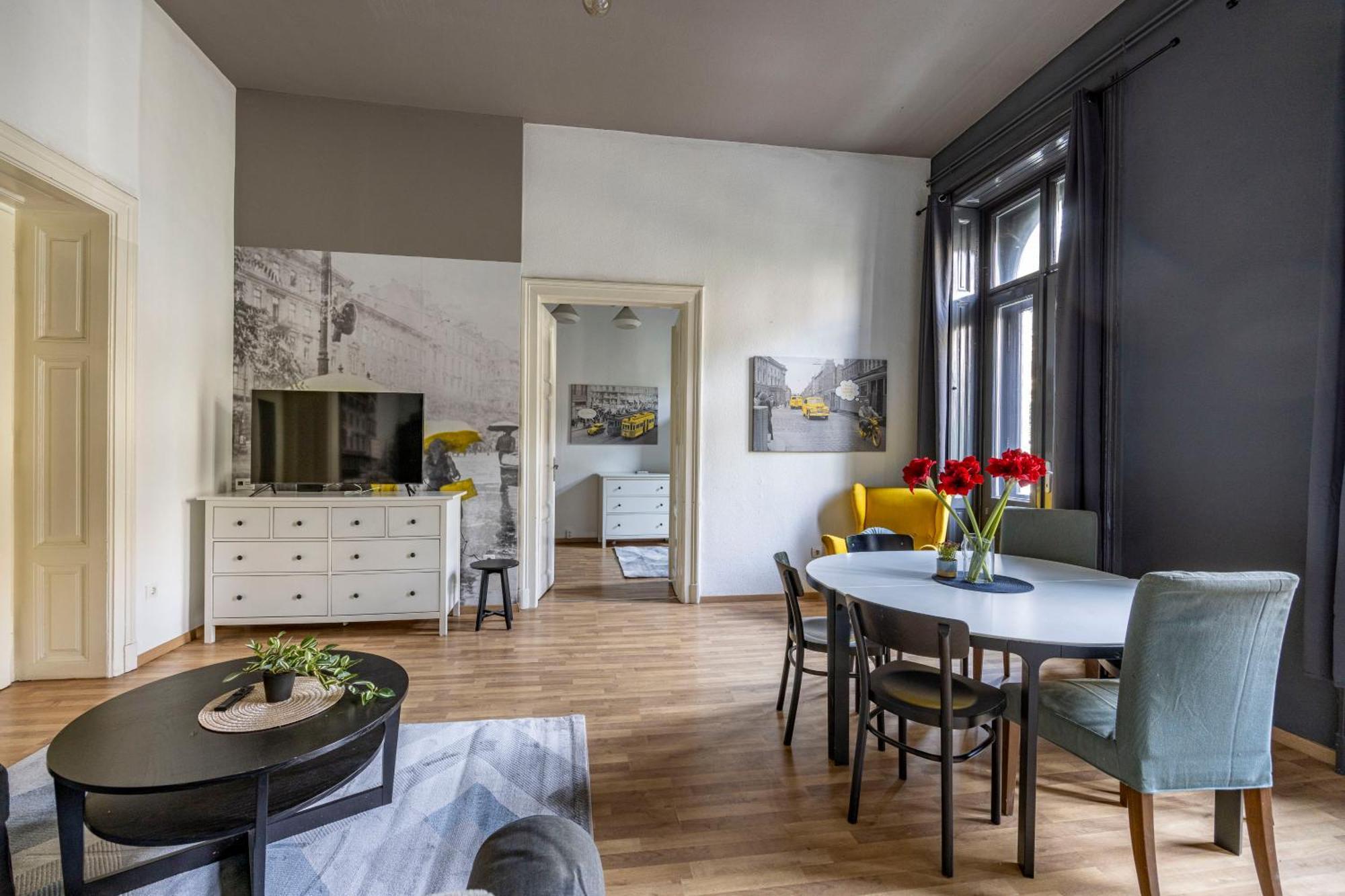 Cozy & Nostalgic Budapest Style Apartment In The Center Exterior foto